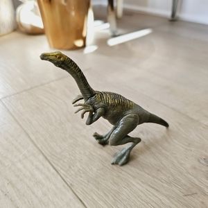 Jurassic World: Camp Cretaceous Gallimimus Dinosaur